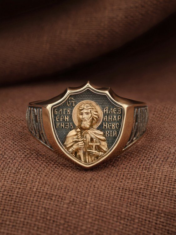 Кольцо из золота