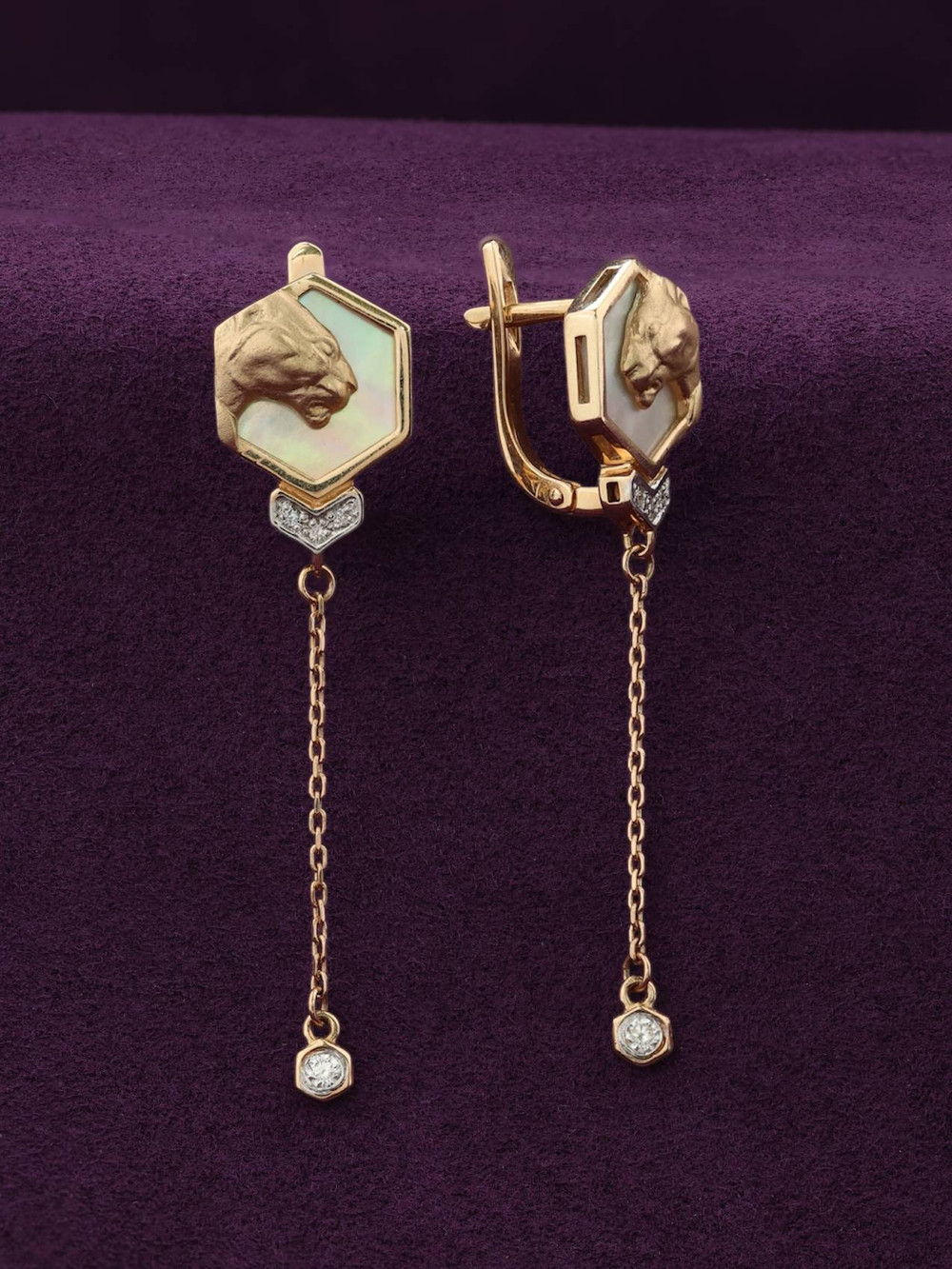 Серьги из золота c бриллиантами и перламутром