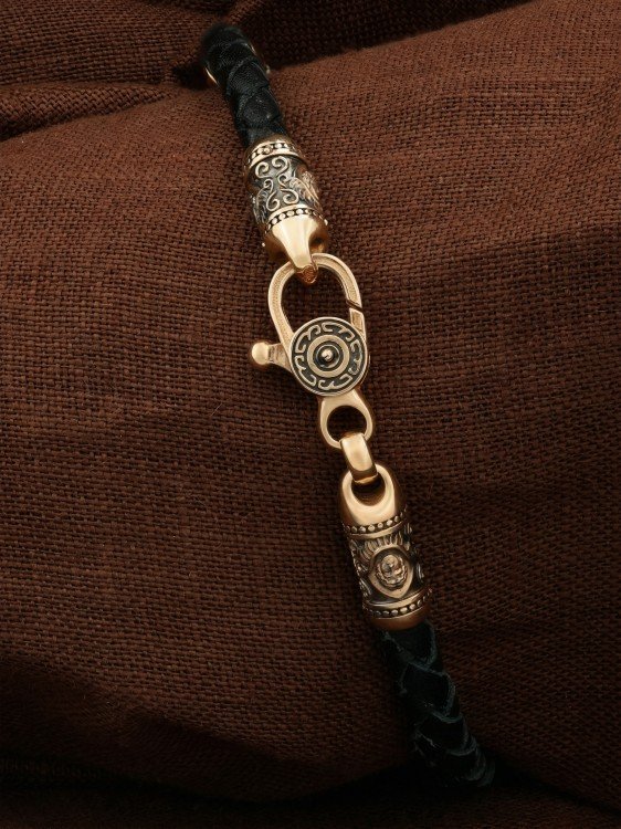 Браслет из золота c кожаным шнурком