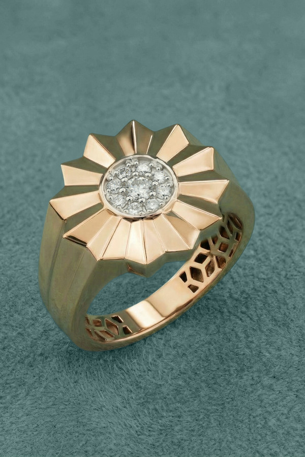 Кольцо из золота c бриллиантами