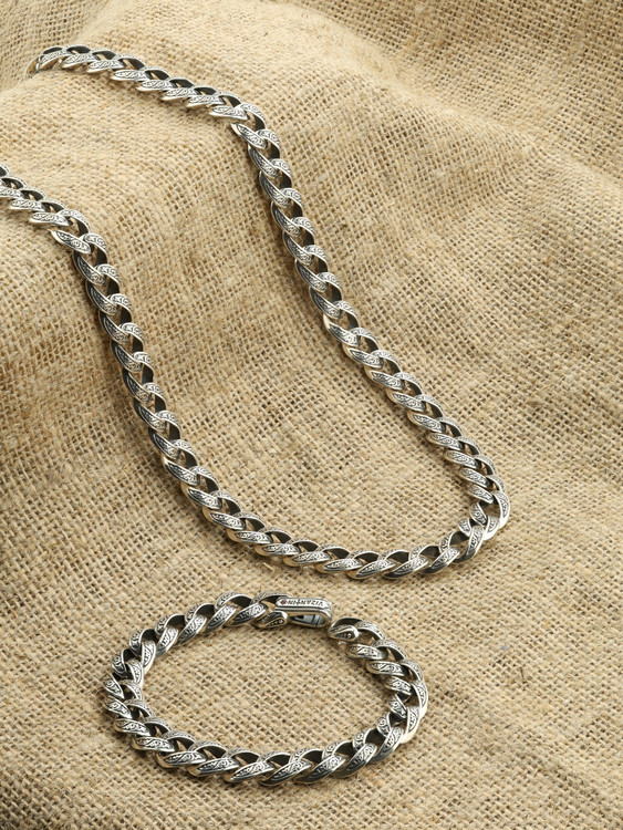 Браслет из серебра c рубином