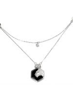 Колье из белого золота 585 пробы c бриллиантами и ониксом