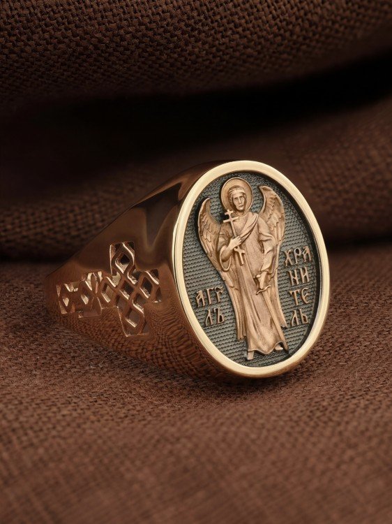 Кольцо из золота