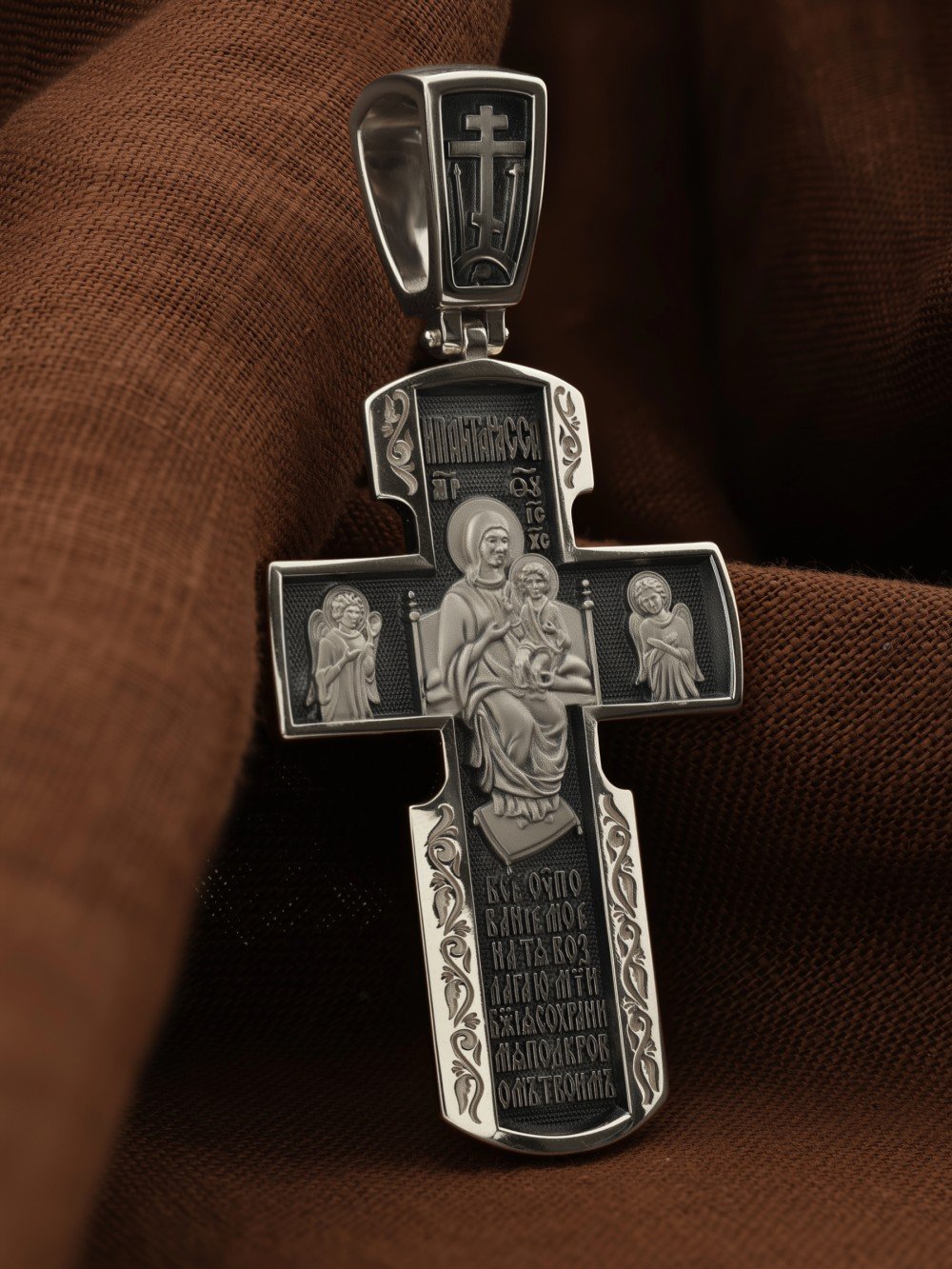 Крест из белого золота