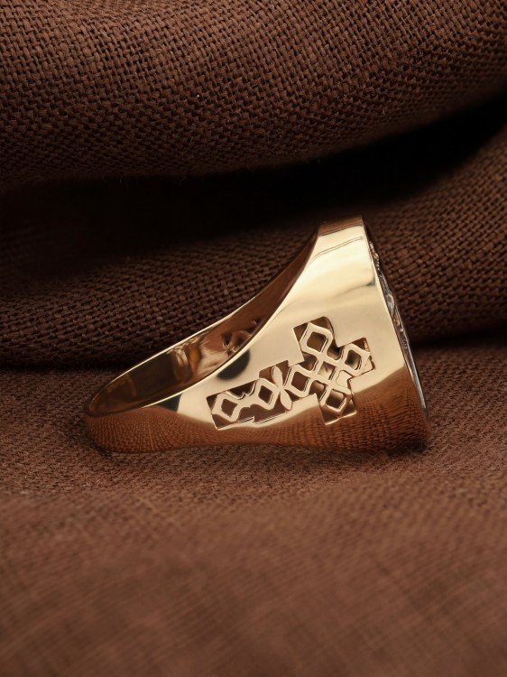 Кольцо из золота