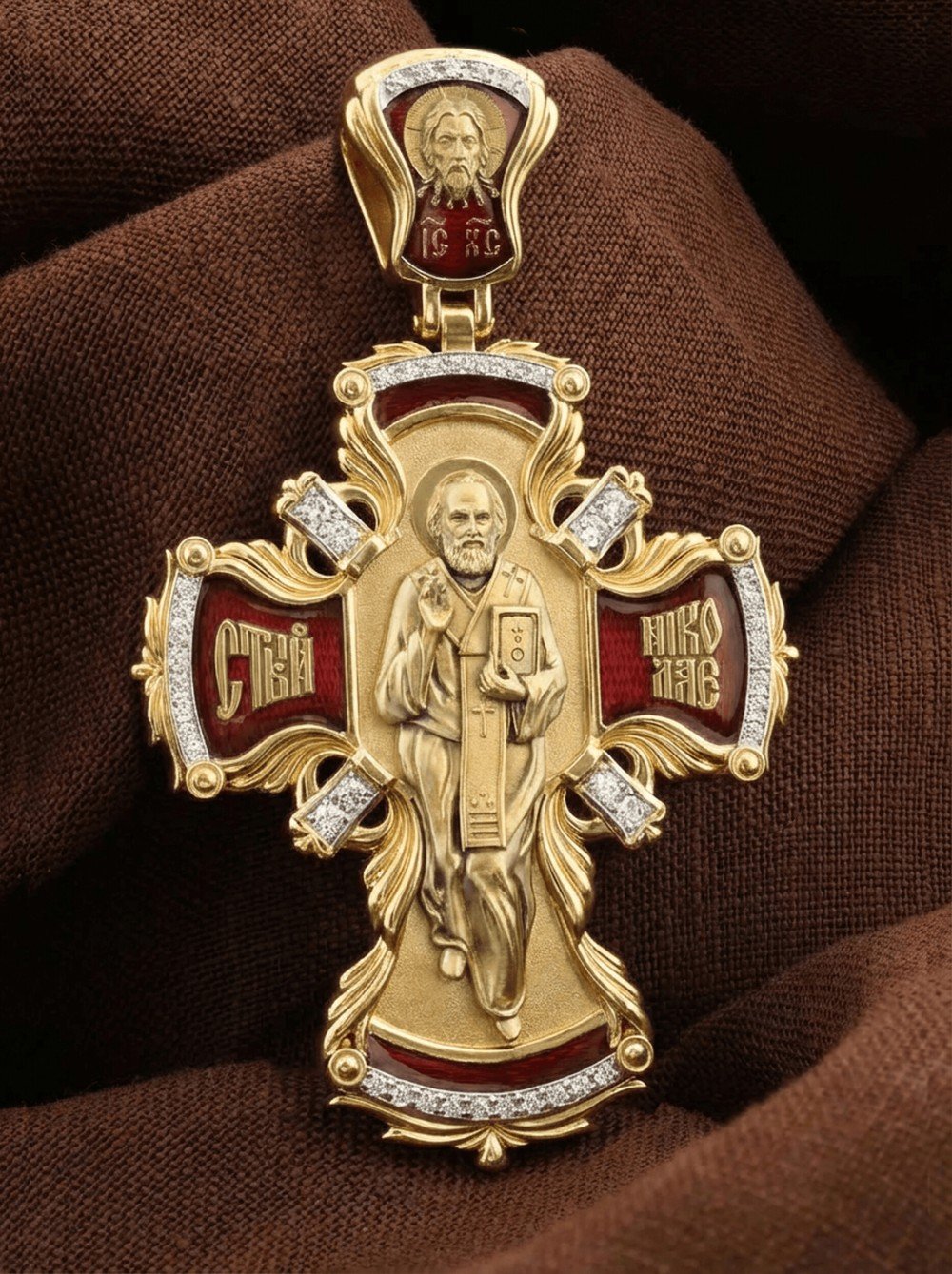 Крест из лимонного золота c эмалью и бриллиантами