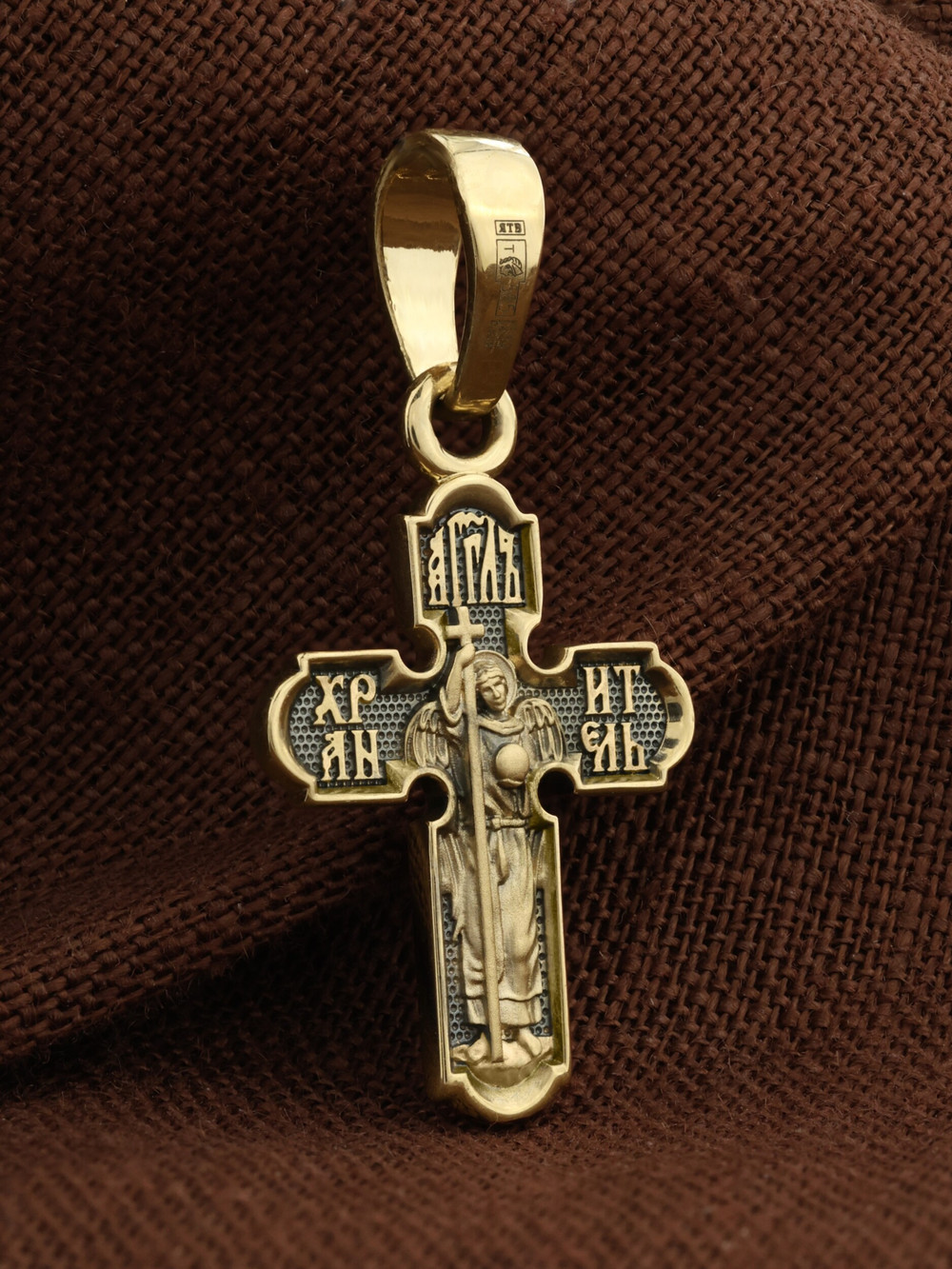 Крест из лимонного золота