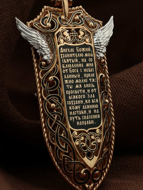 Образок из золота c эмалью и бивнем мамонта