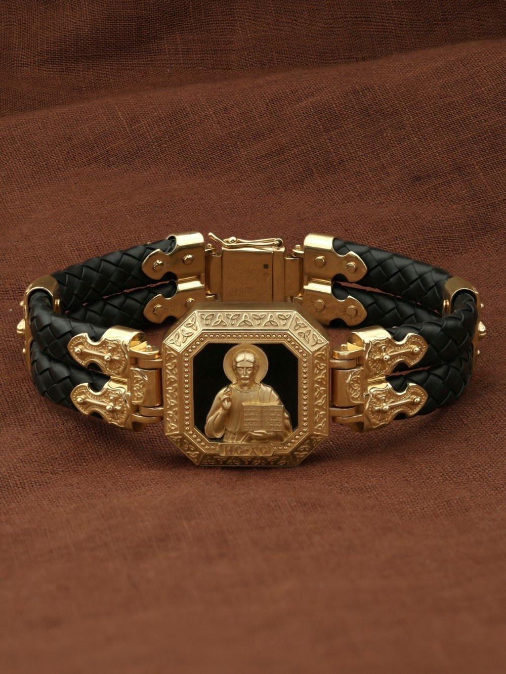 Браслет из лимонного золота c шнурком и ониксом