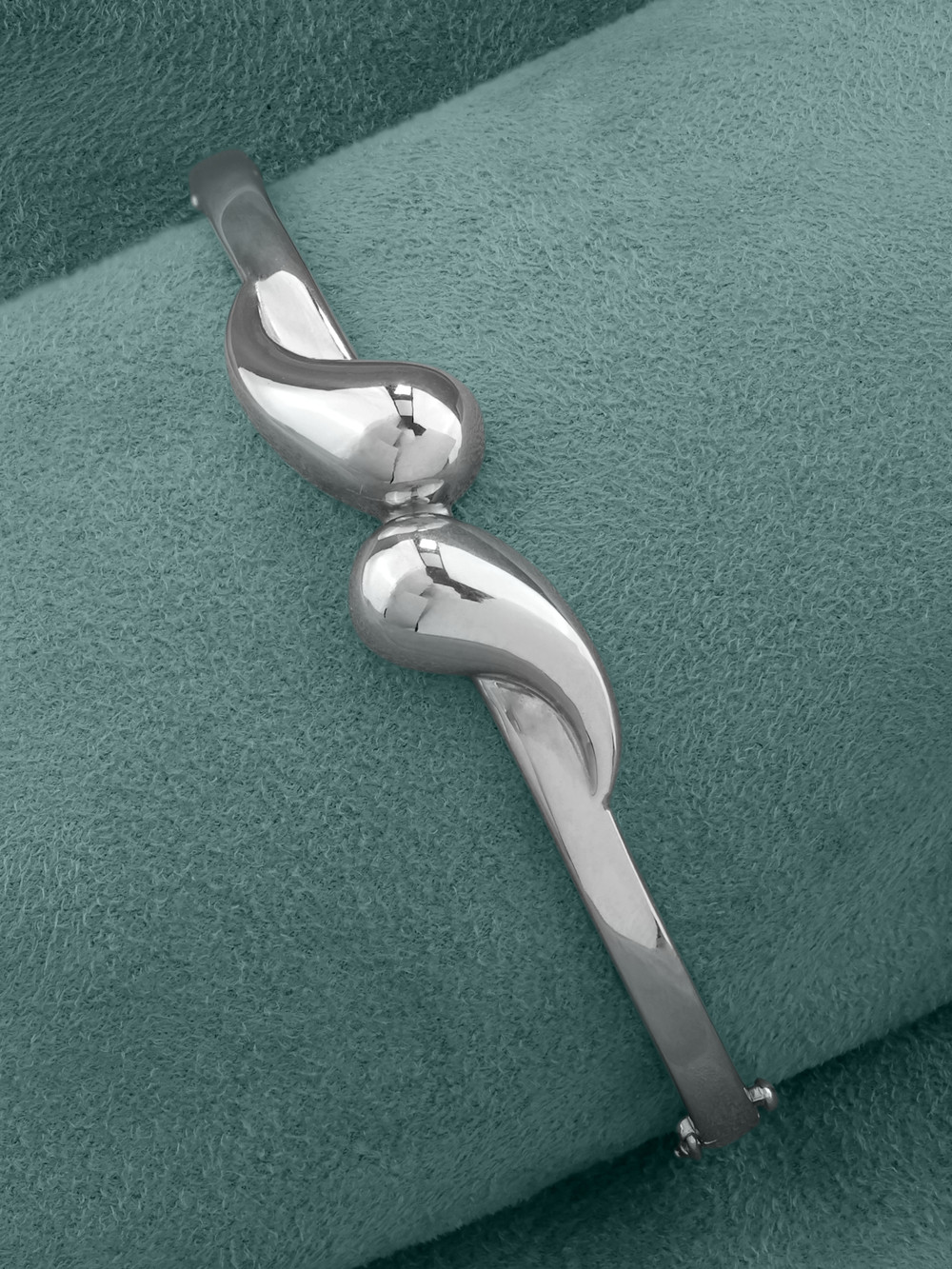 Браслет из белого золота