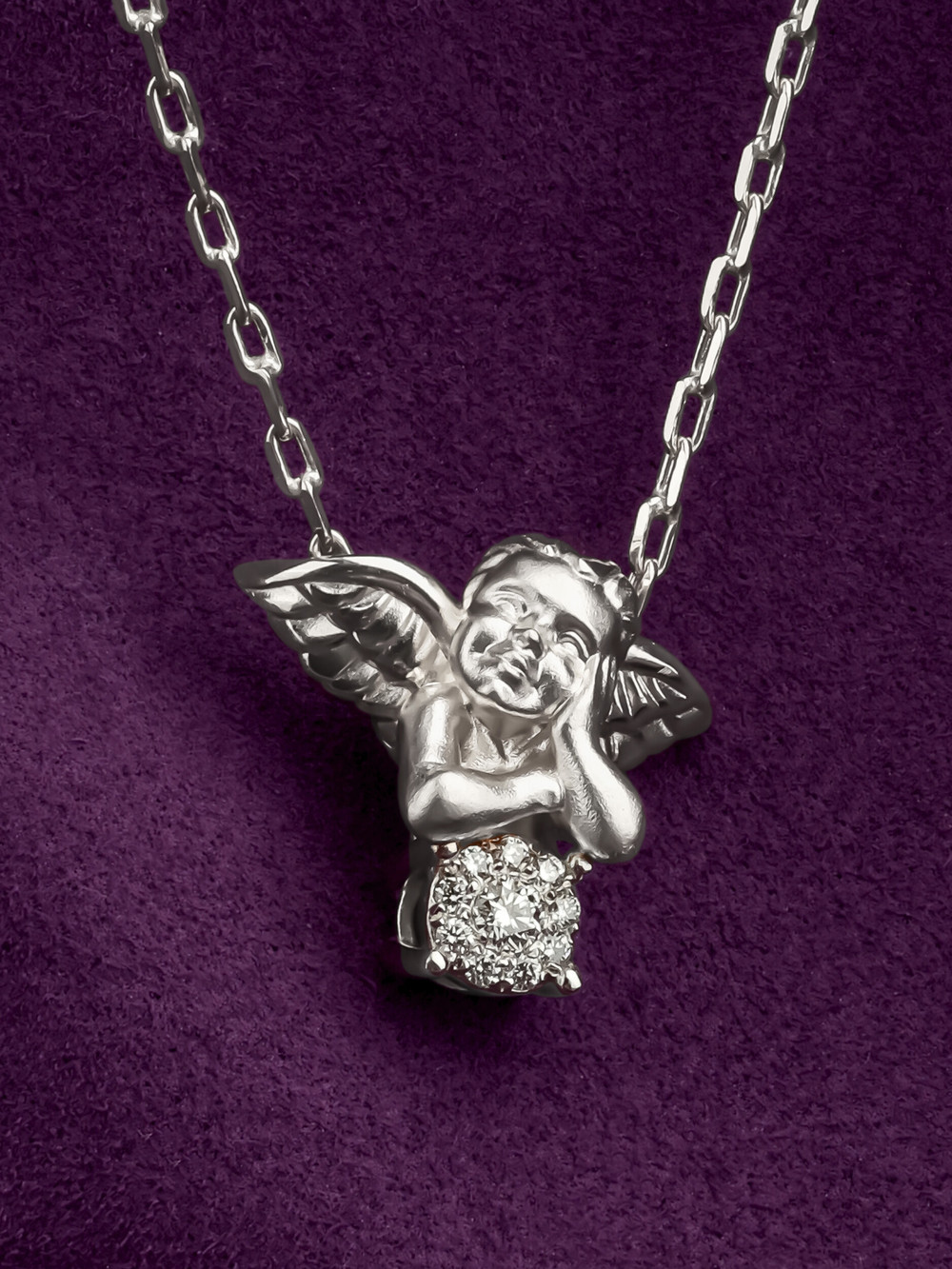 Колье из белого золота c бриллиантами