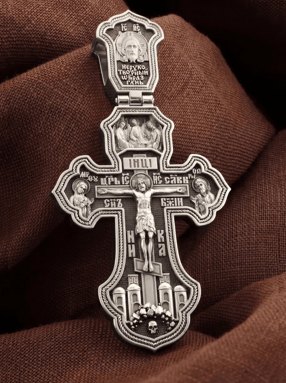 Крест из белого золота