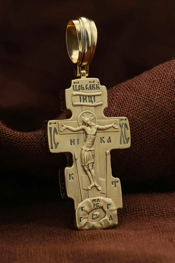 Крест из лимонного золота