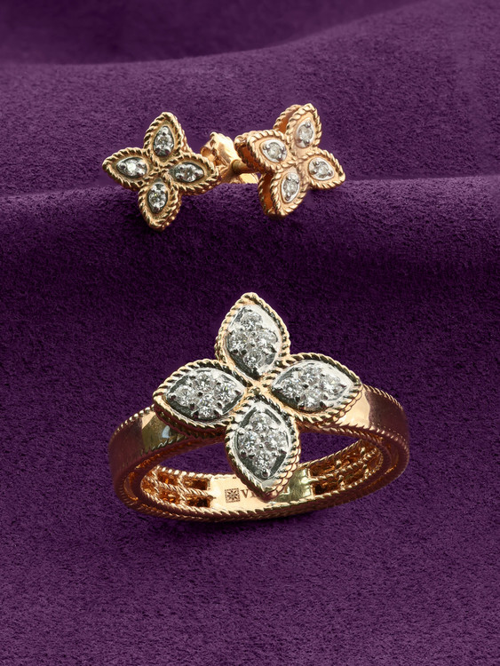 Кольцо из золота c бриллиантами