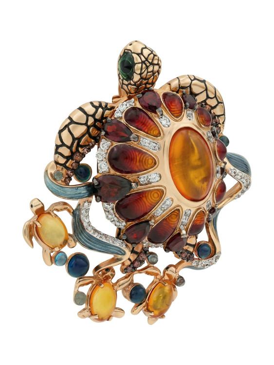 Брошь из золота c эмалью, фианитом, гранатом и янтарём