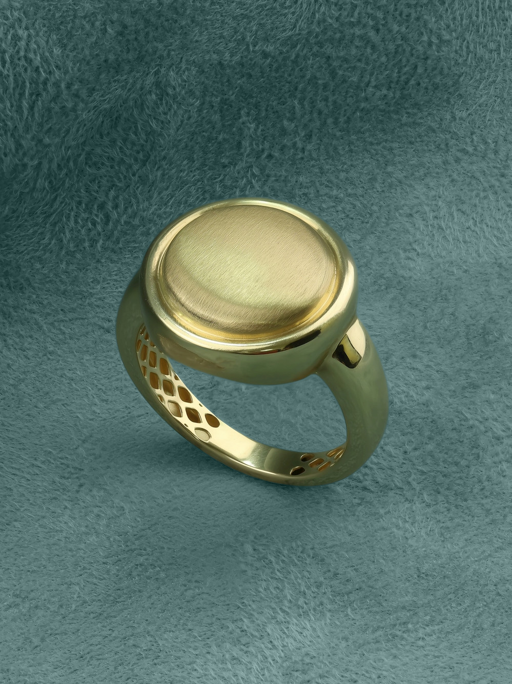 Кольцо из лимонного золота