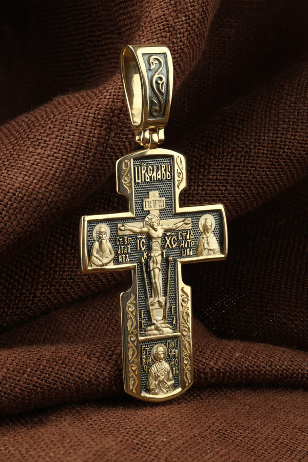 Крест из лимонного золота
