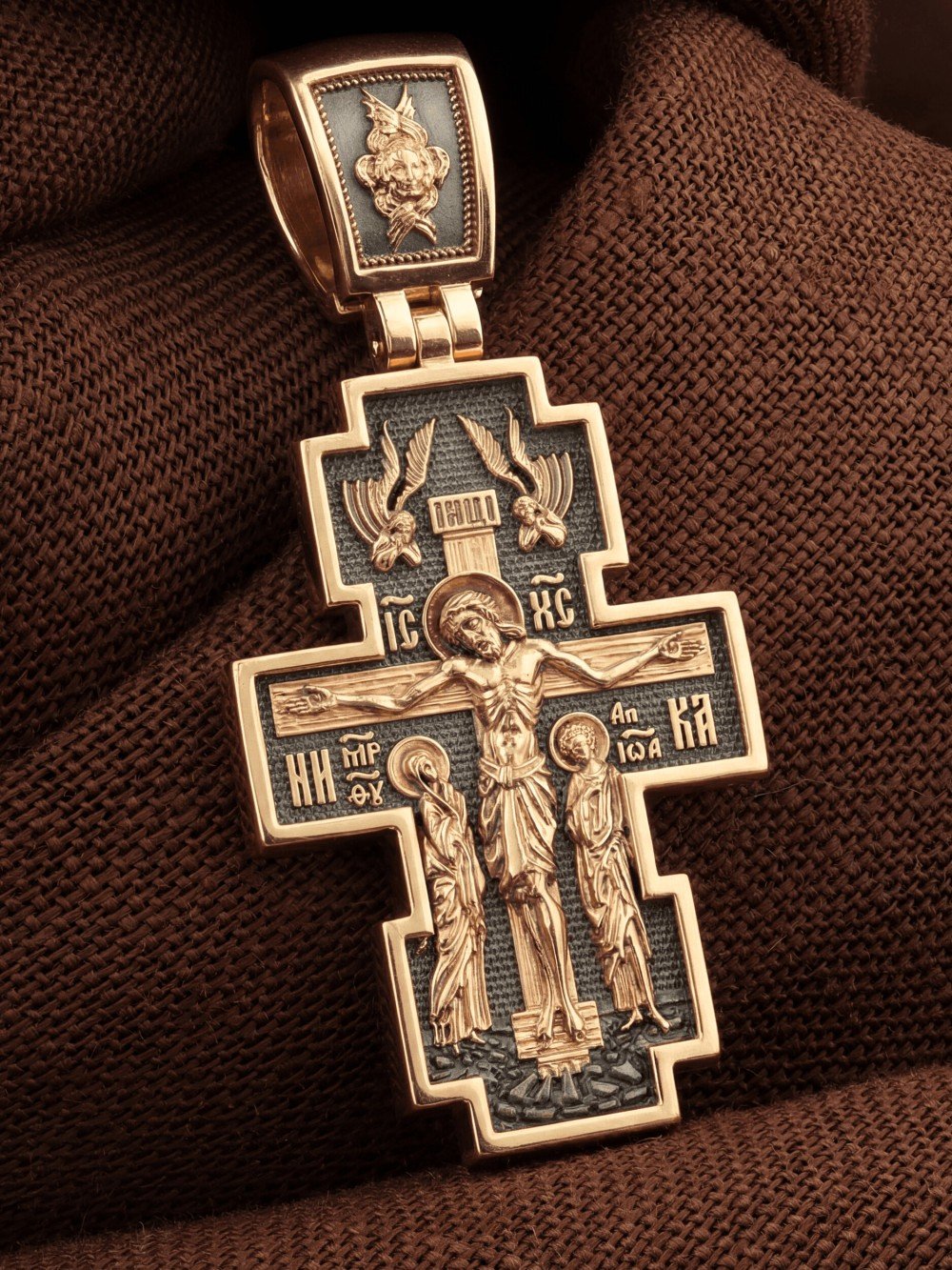 Крест из золота