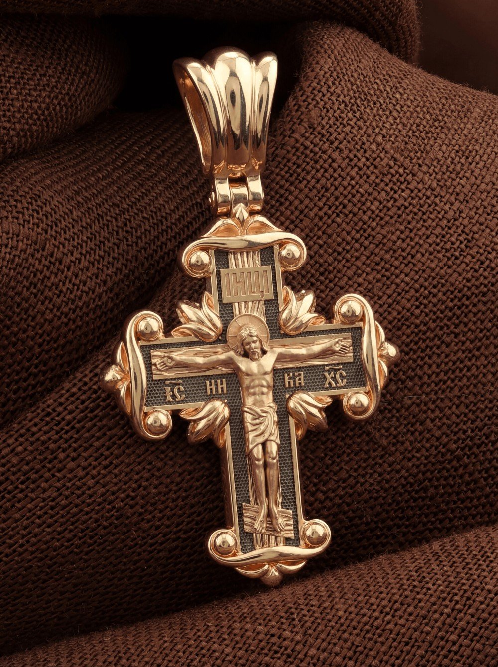 Крест из золота