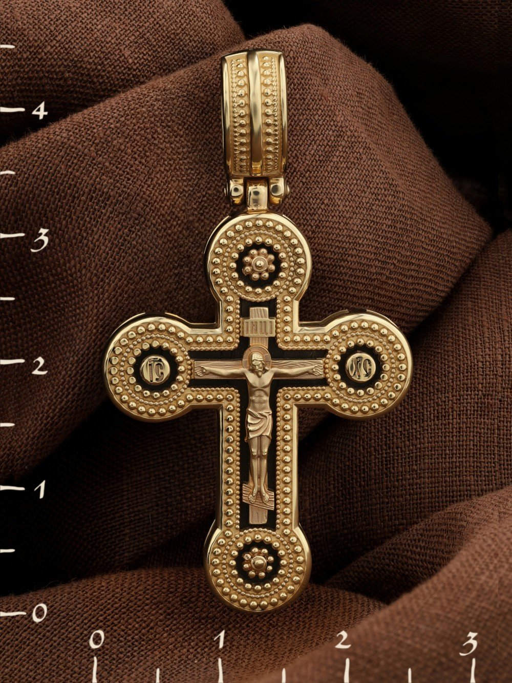 Крест из лимонного золота c эбеновым деревом