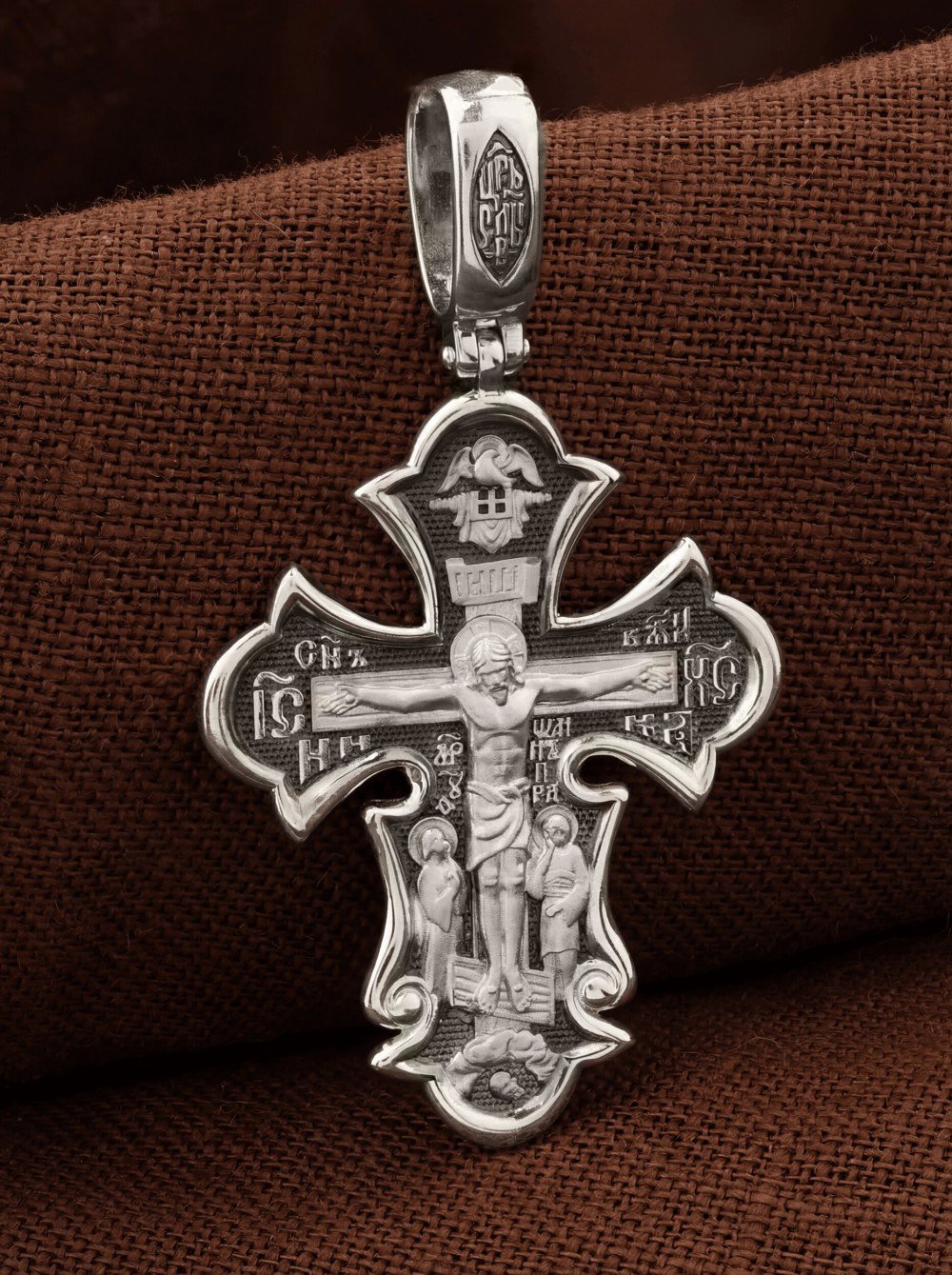 Крест из белого золота