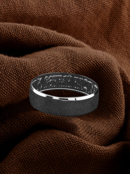 Кольцо из белого золота