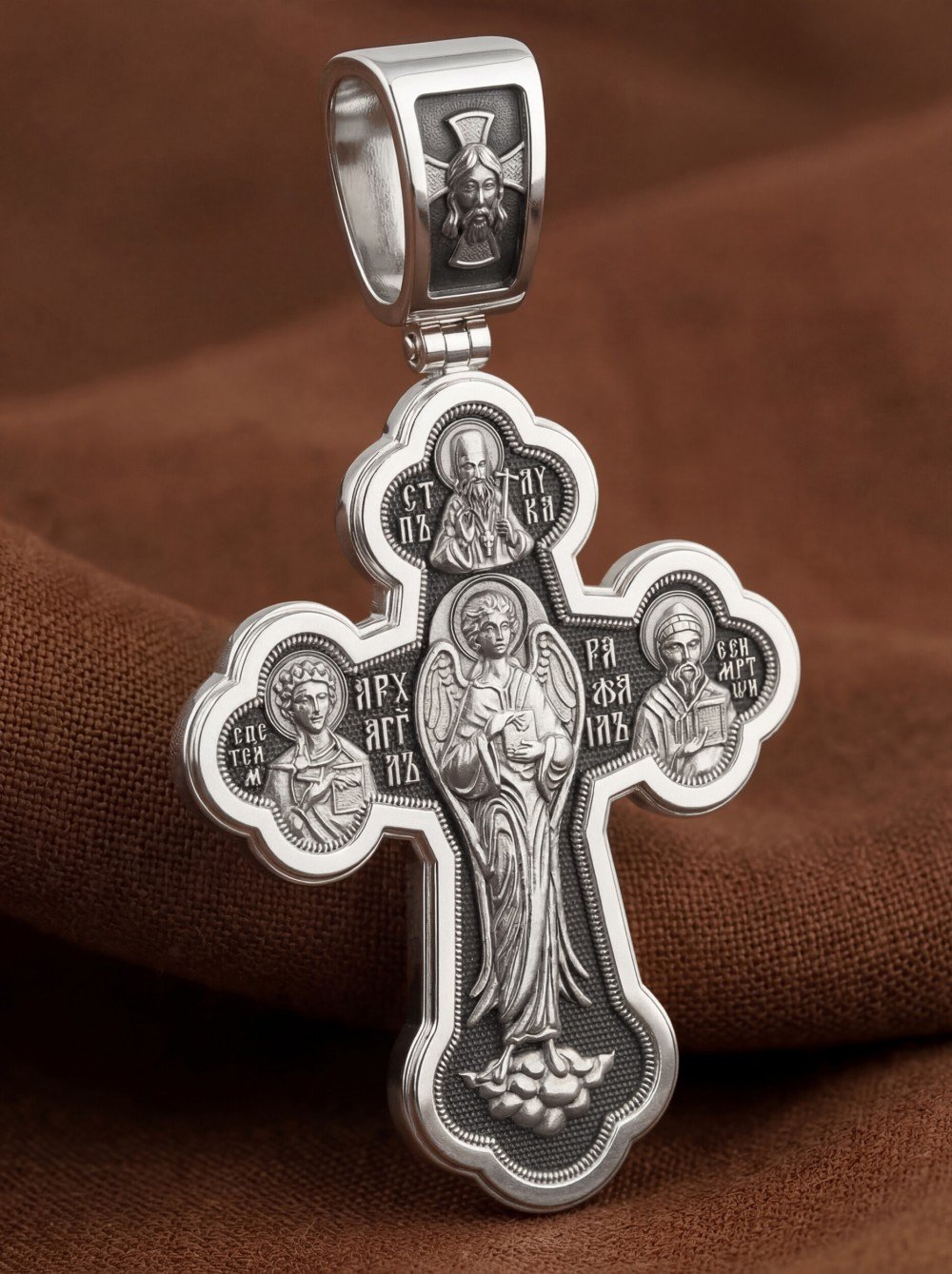 Крест из белого золота