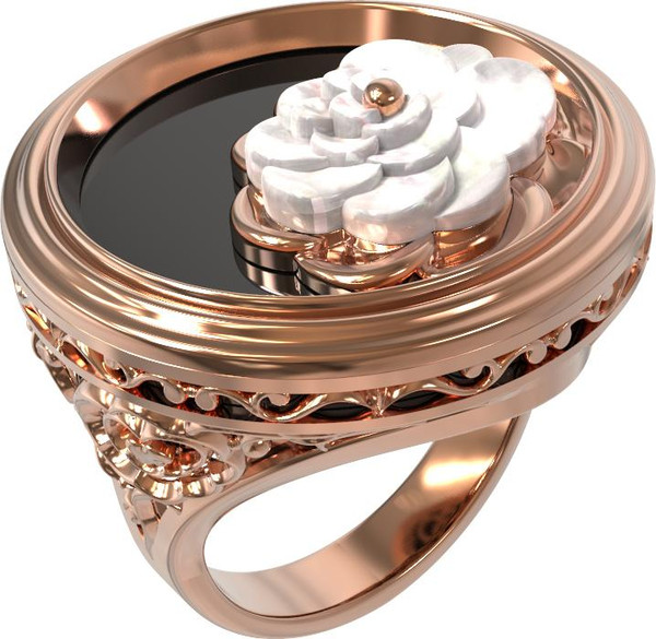 Кольцо из золота c ониксом и перламутром