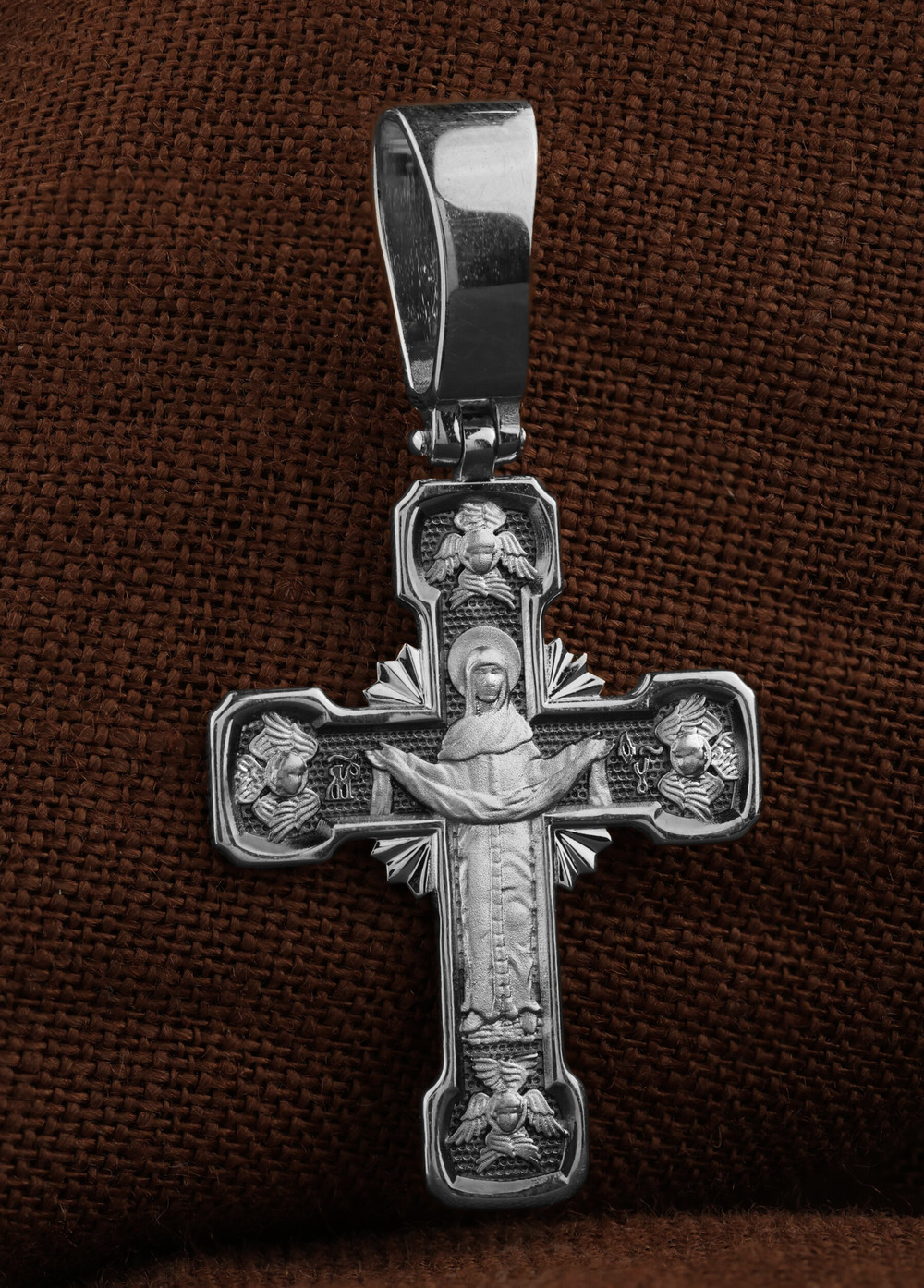 Крест из белого золота