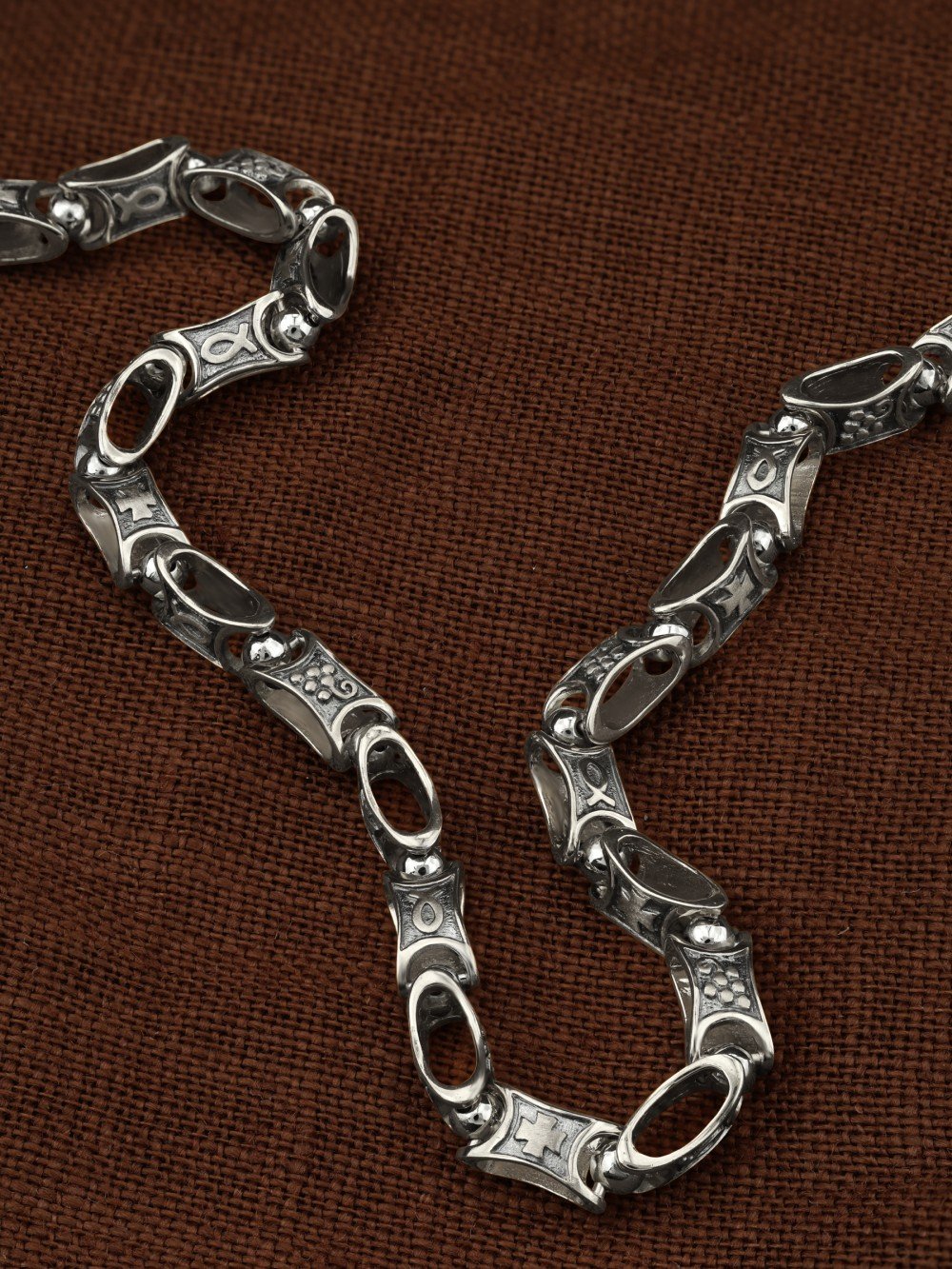 Цепь из белого золота