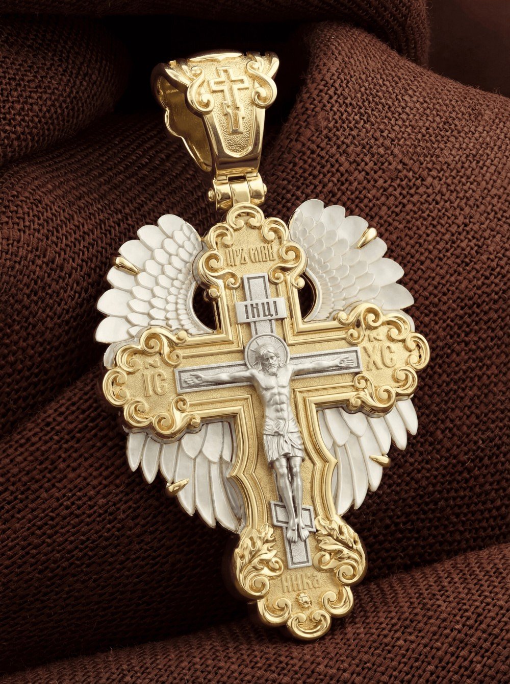 Крест из лимонного золота c перламутром