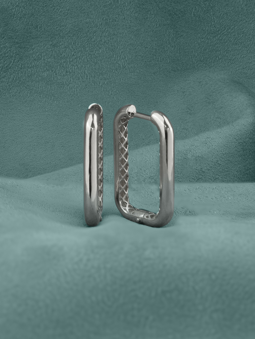 Серьги из белого золота