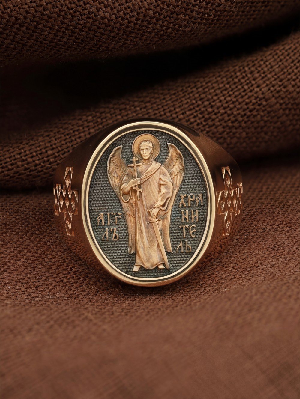 Кольцо из золота