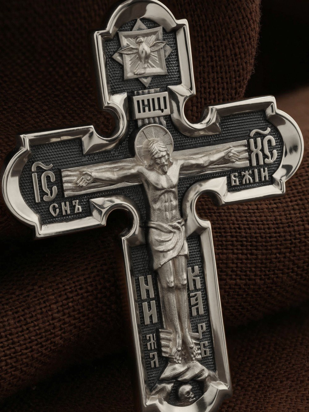 Крест из белого золота