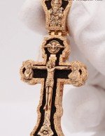 Крест из золота 585 пробы c эбеновым деревом