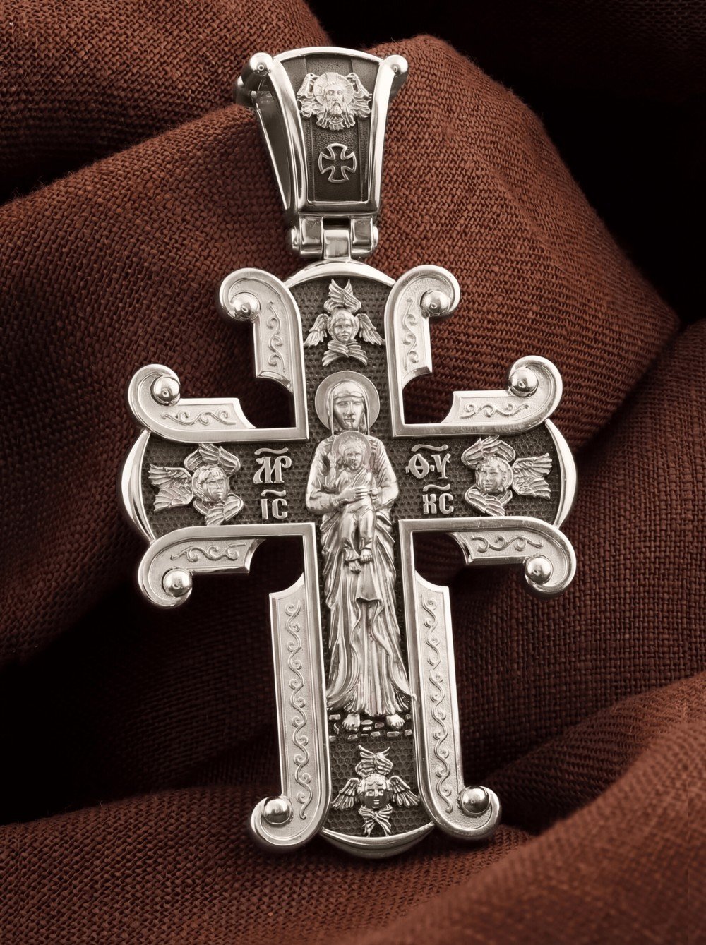 Крест из белого золота