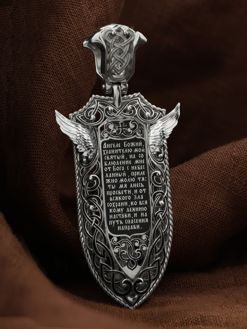 Образок из белого золота c эмалью и бивнем мамонта