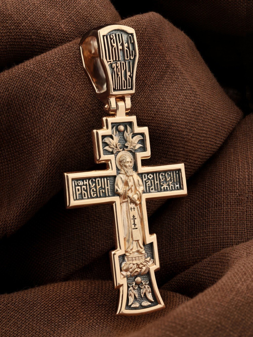 Крест из золота