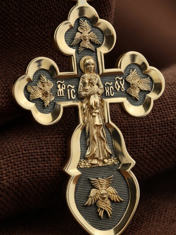 Крест из лимонного золота