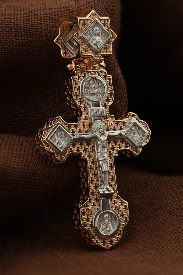 Крест из золота