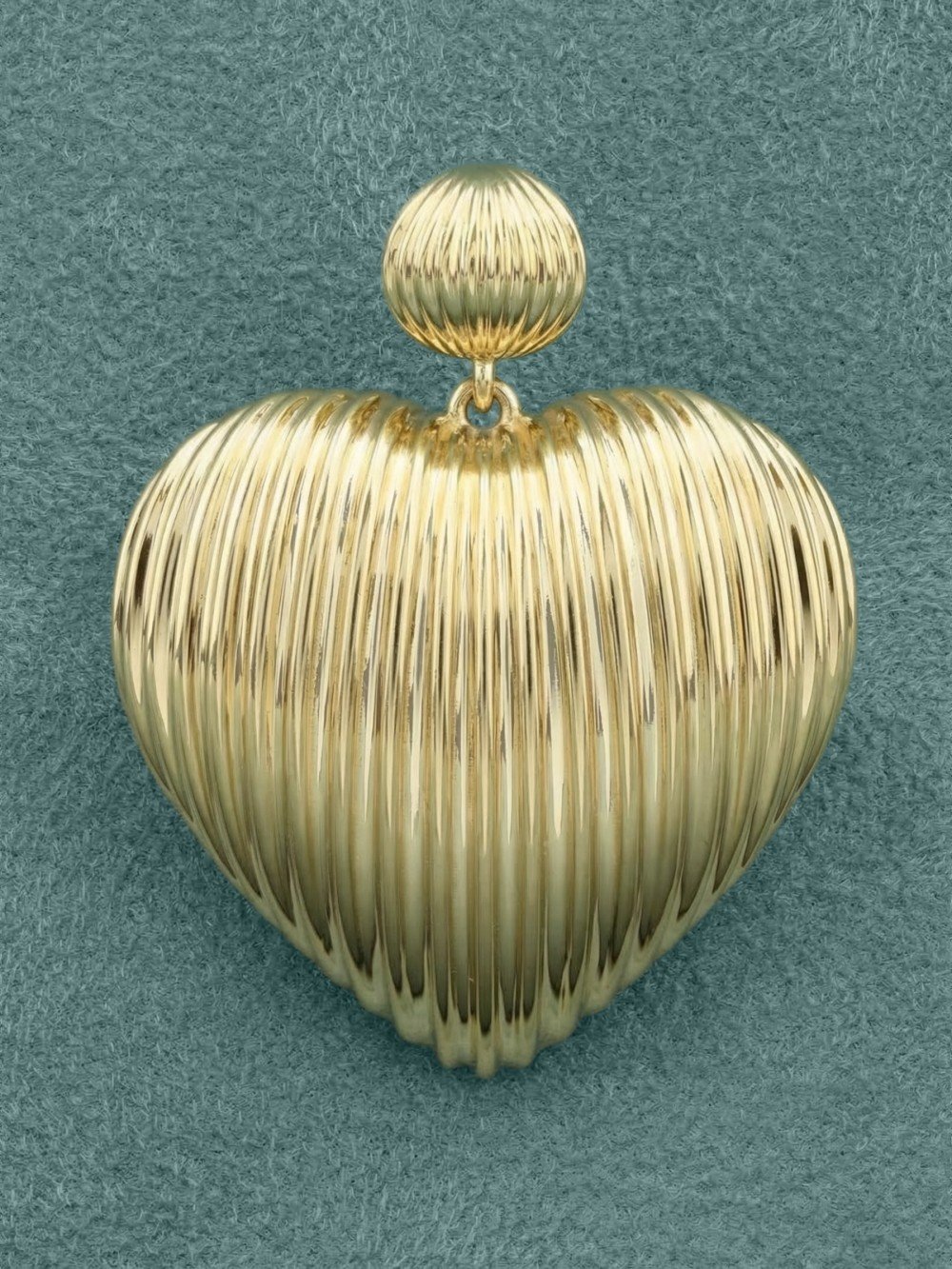 Подвеска из лимонного золота