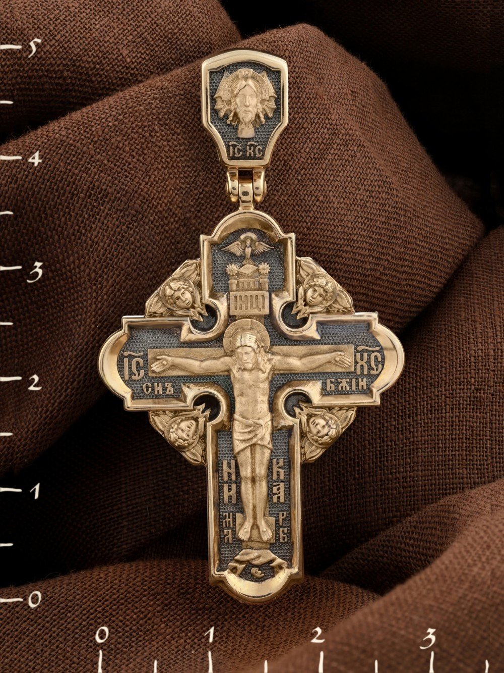 Крест из лимонного золота