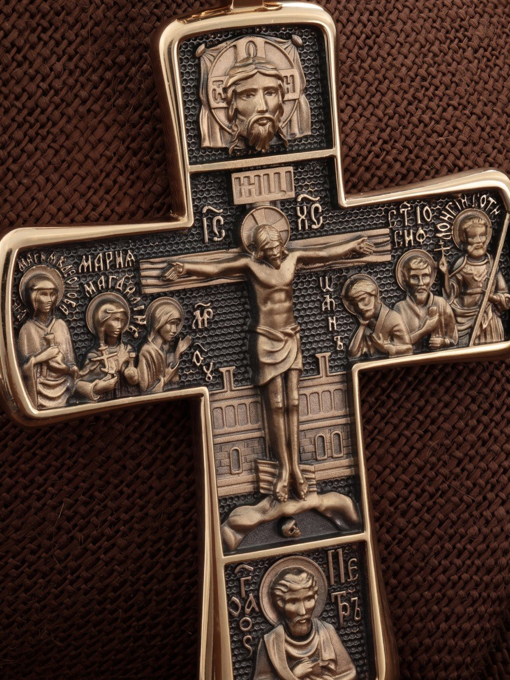 Крест из золота