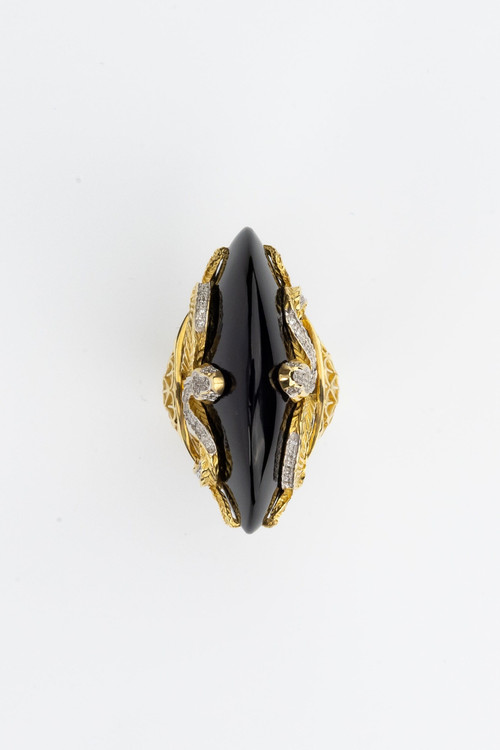 Кольцо из лимонного золота c бриллиантами и ониксом