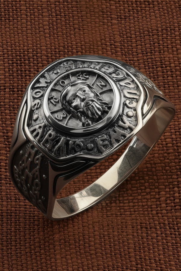 Кольцо из белого золота