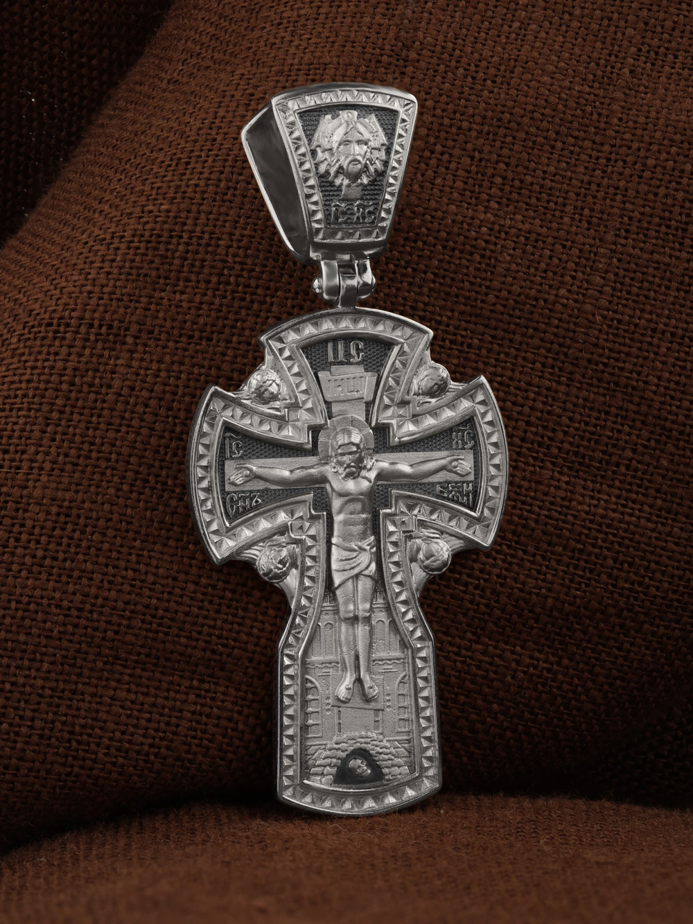 Крест из белого золота