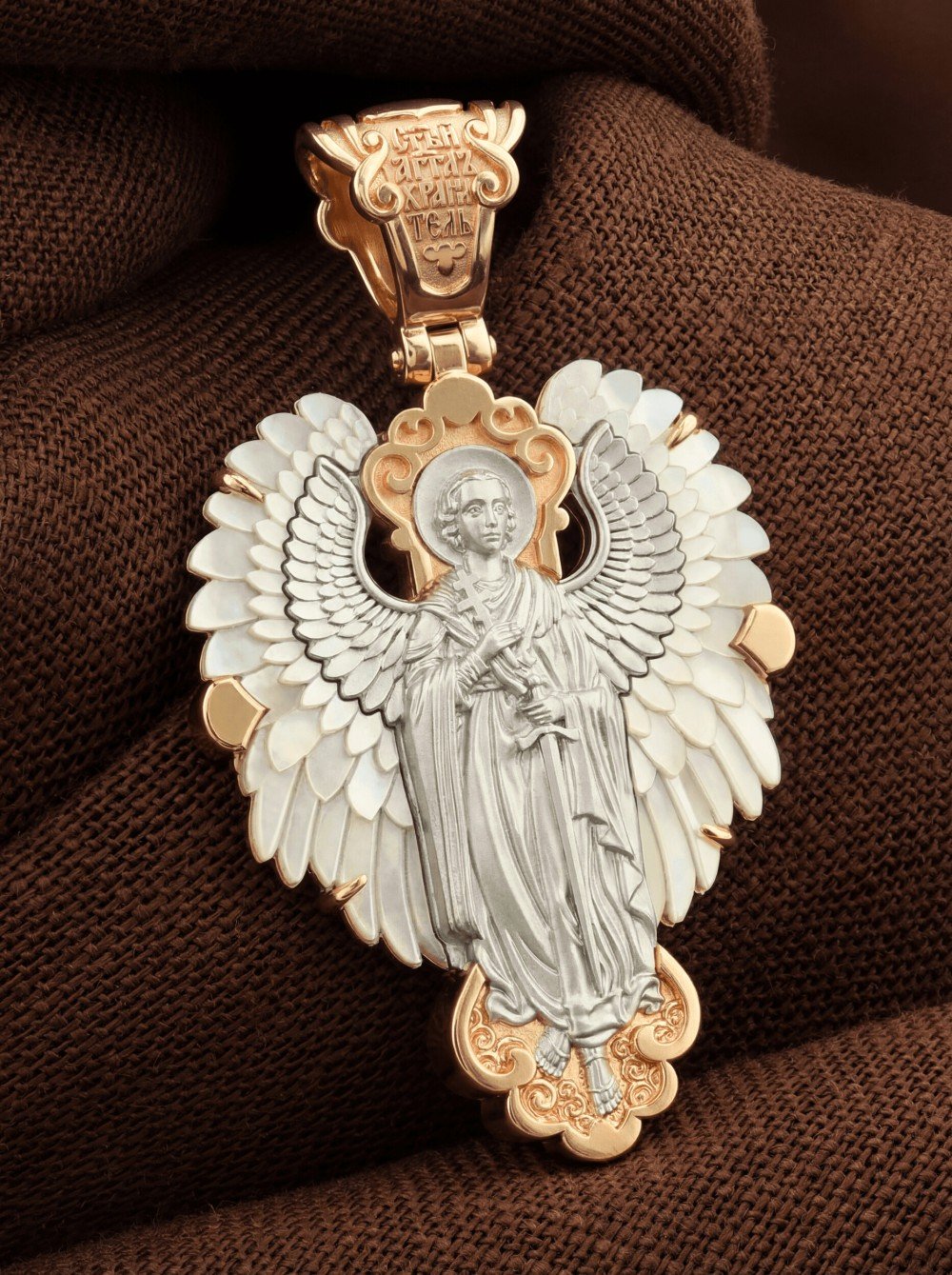 Крест из золота c перламутром