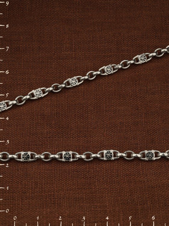 Цепь из белого золота c эмалью