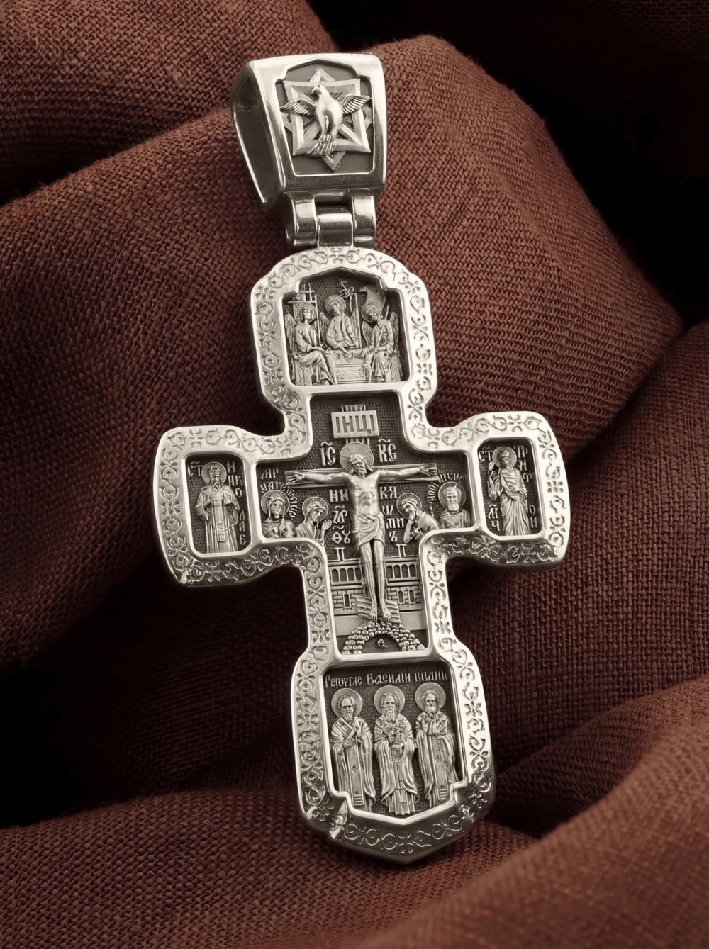 Крест из белого золота