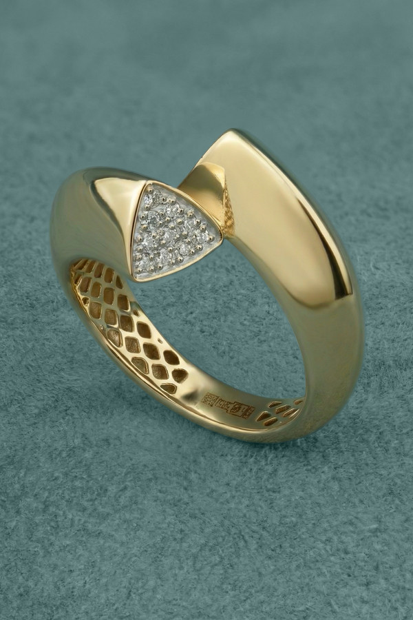 Кольцо из лимонного золота c бриллиантами